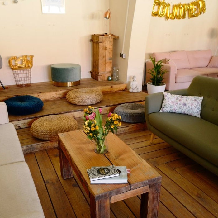 How To Arrange Two Sofas In A Living Room?