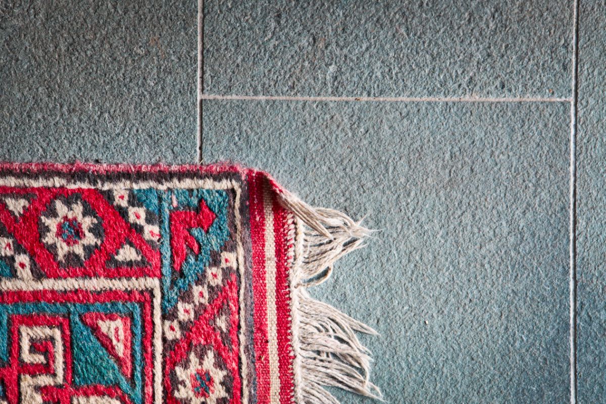 How To Keep Rug Corners Down — Annie & Oak