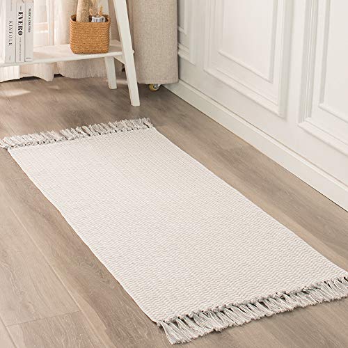 Boho Bathroom Rug 2' X 3' , Cotton Woven Washable Small Area Rugs with  Tassels